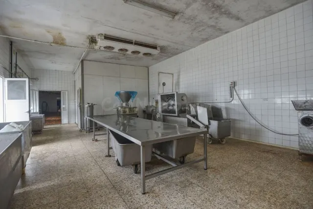 Nave en venta en O´Vilar (Guísamo) — 5