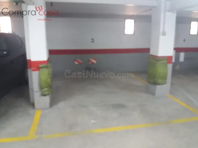 ALQUILER.-.GARAJE.-.COCHE MEDIANO.-.CALLE DEL ROBLE - foto 2