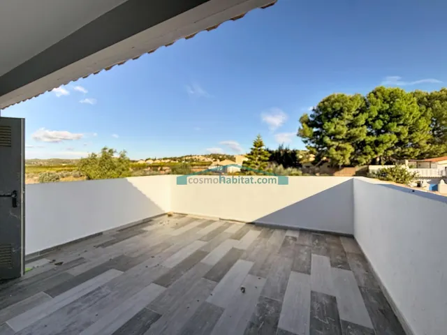 Chalet amplio con parcela y piscina en nuda propiedad en Ped