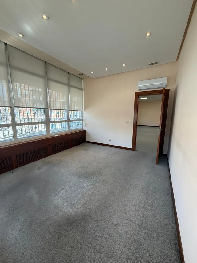 Oficina 6 habitaciones 250m² en alquiler - Cuzco — 12