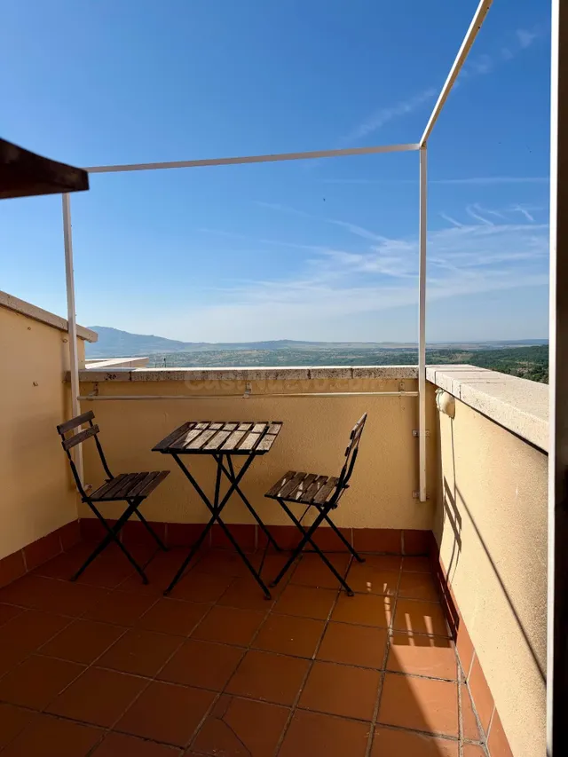 Ático con Terraza y Vistas Espectaculares en Miraflores de l - foto 5