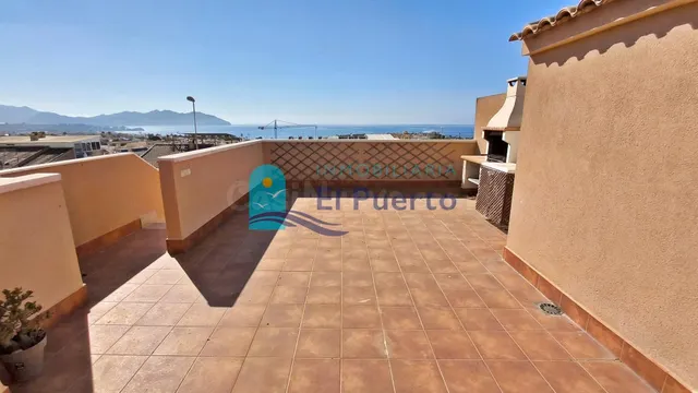 ÁTICO CON SOLÁRIUM Y VISTAS AL MAR EN EL ALAMILLO – REF. 181 - foto 3