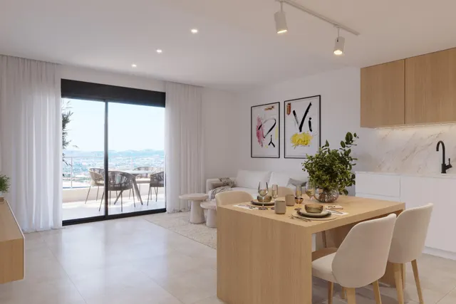 Apartamento con terraza, garaje y piscina en Condomina. — 6