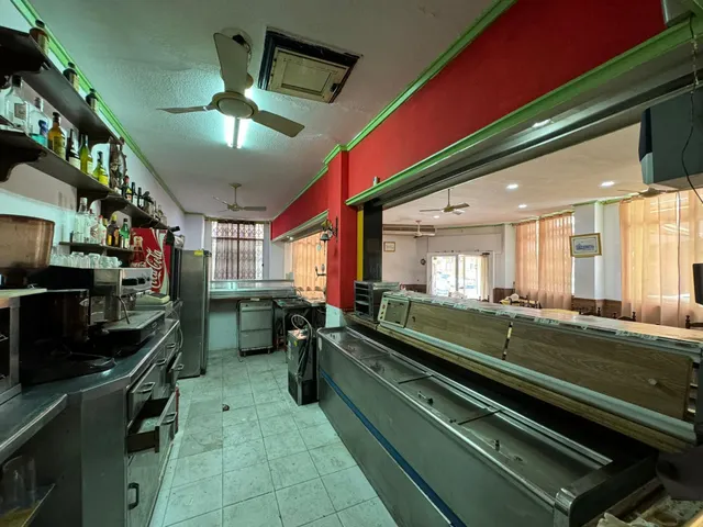 Local comercial 118m² en venta - Estacion de autobuses — 9