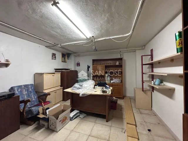 Se vende local comercial con sotano preparado para supermercado en buena zona de Aspe — 30