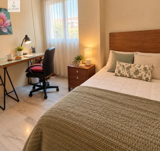 Habitación en residencial con jardines en teatinos (malaga) — 2
