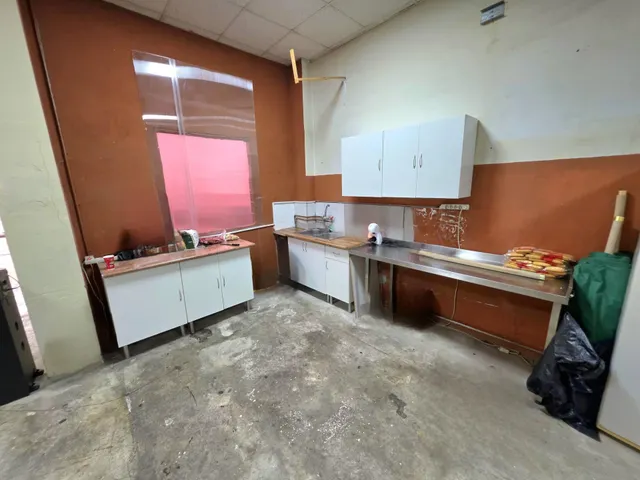 LOCAL COMERCIAL EN CASTELLÓN DE LA PLANA — 3