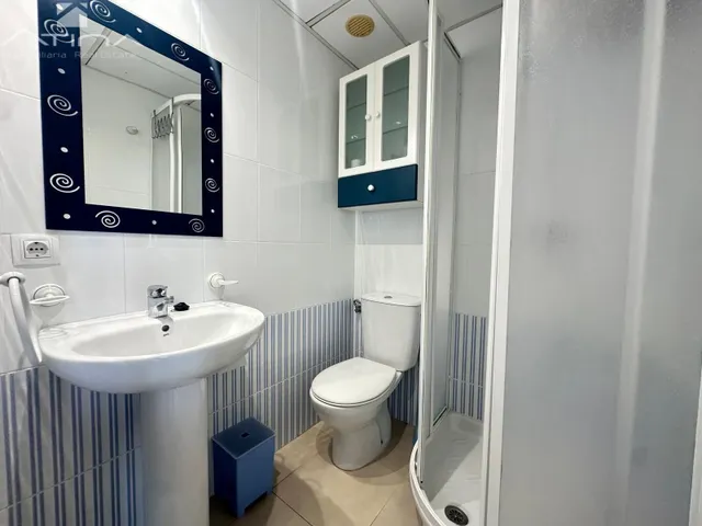 Apartamento con vistas abiertas al mar situado en primera línea de la playa de Guardamar — 14