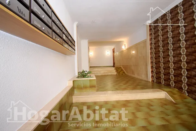 PRECIOSO ÁTICO REFORMADO Y TOTALMENTE EXTERIOR Y CON VISTAS AL PUERTO — 49