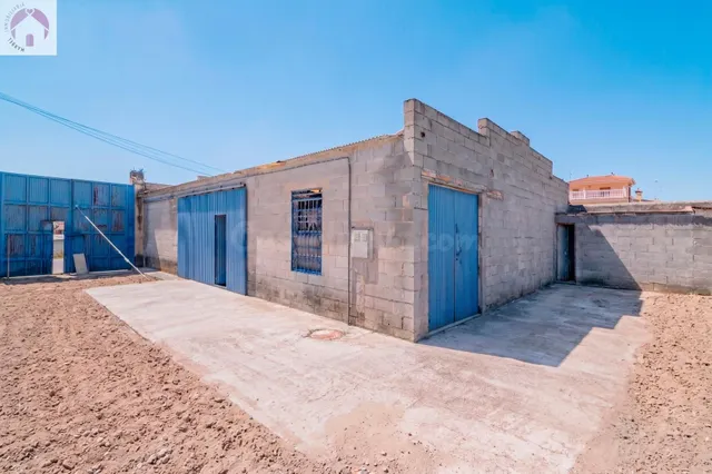 Finca en Atarfe con dos naves y cobertizo — 32