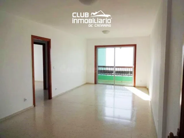 Amplio y luminoso piso de 3 habitaciones con balcón y vistas a santa cruz — 5