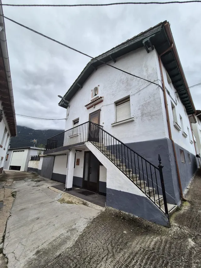 SE VENDE CASA EN EL VALLE DE MENA