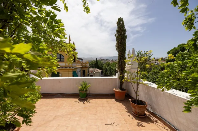 Vivienda exclusiva de planta completa con cochera y espectacular terraza panorámica — 37