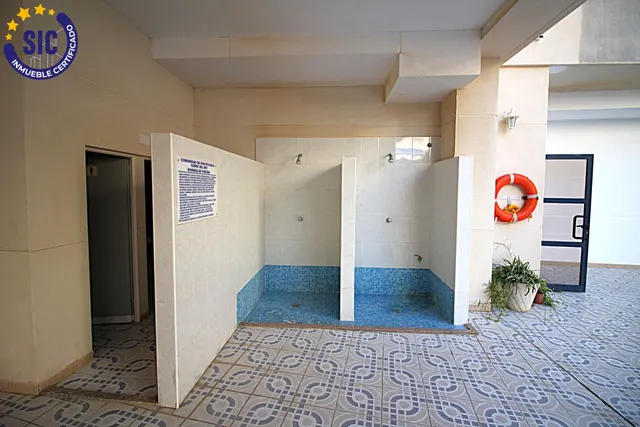 Magnifico apartamento de tres habitaciones junto al mar con piscina, garaje y trastero, zona playa de la Concha — 41