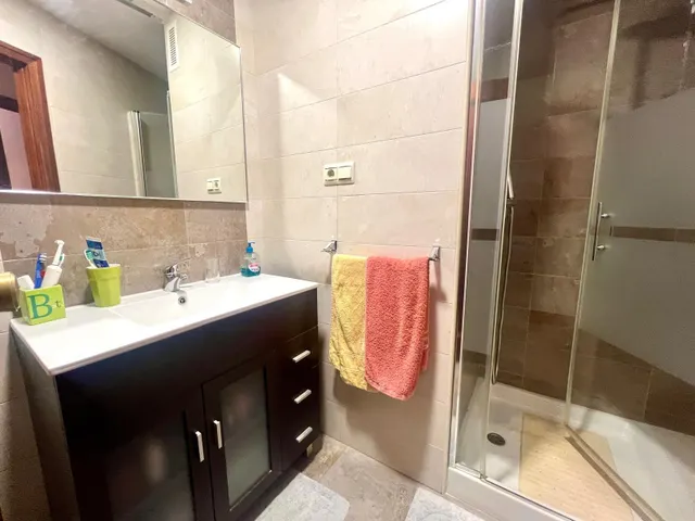 PISO CON ASCENSOR EN LA AVENIDA JUAN CARLOS I — 21