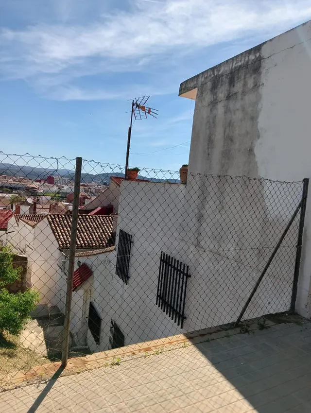 Parcela urbana en el centro de Montroy — 26