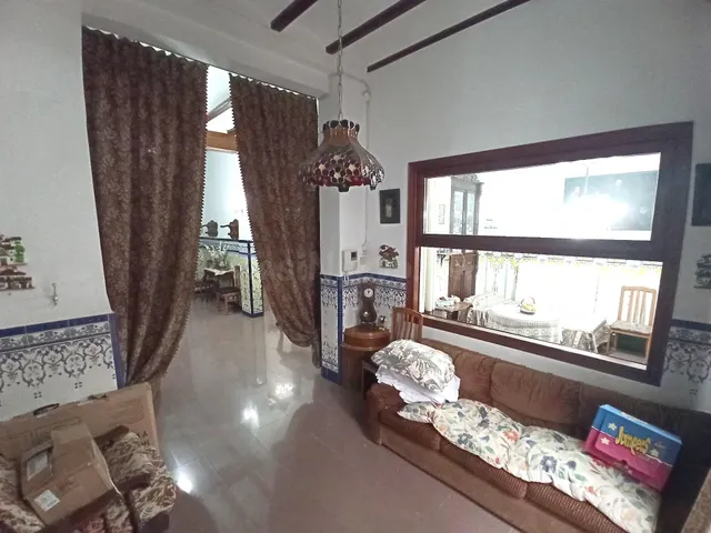 Se vende espectacular casa en el mismo centro de Alzira - foto 4