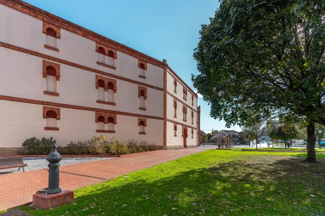 Piso de dos dormitorios con terraza y trastero en el coto, Gijón — 25