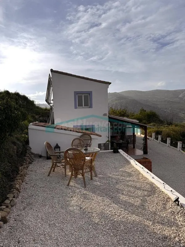 Encantadora casa en Tàrbena con terrazas y entorno natural - foto 4