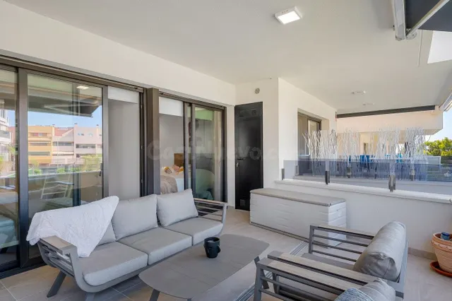 APARTAMENTO DE 2 DORMITORIOS Y 2 BAÑOS EN PUNTA PRIMA (ORIHUELA COSTA) — 2