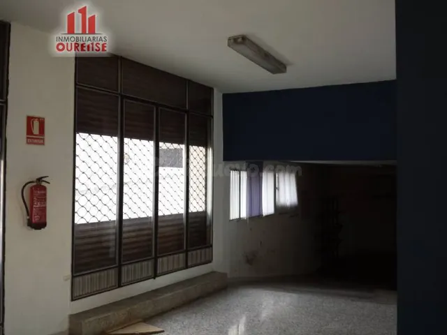 LOCAL COMERCIAL EN LA ZONA DE LAS LAGUNAS CERCA DEL CAMPUS.