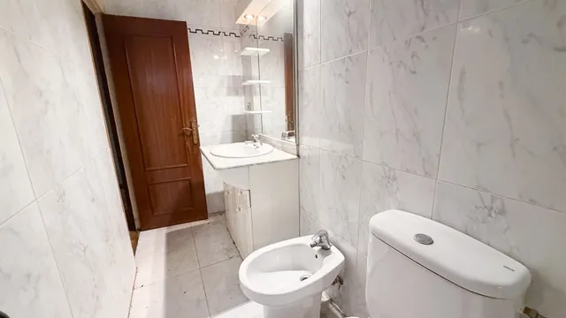 Venta en Calle MARROQUINA MORATALAZ — 21