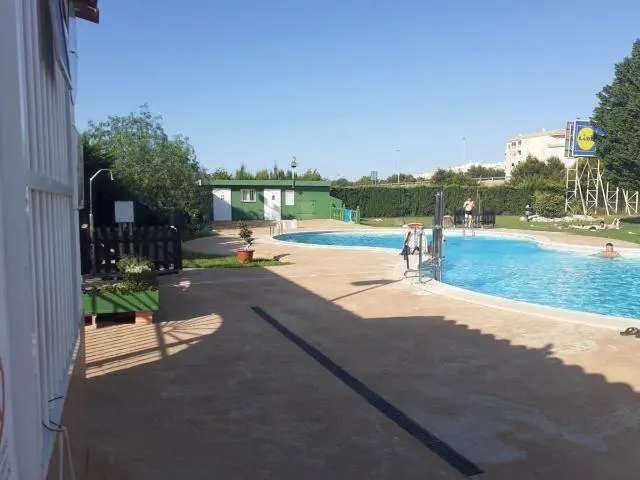 El bungalow con 2 dorm.  en zona Parque de las Naciones en Torrevieja