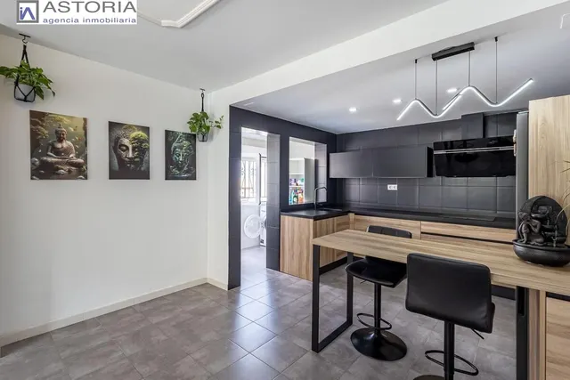 Casa en venta en Monachil (Granada) – Amplia, luminosa y con gran potencial — 8