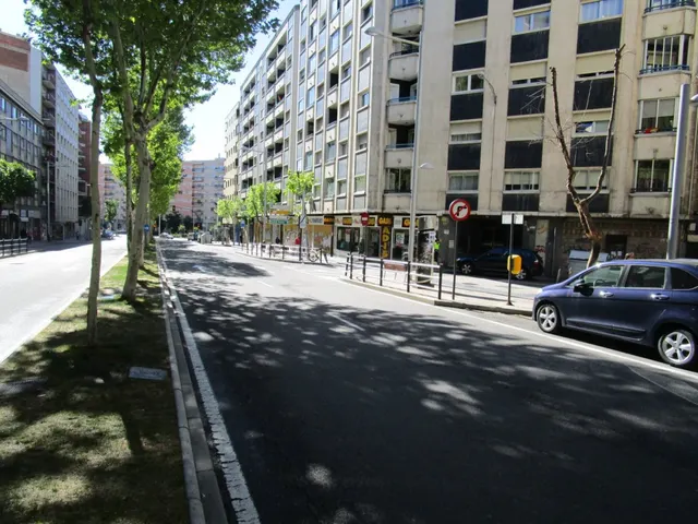 Urbis te ofrece un local comercial en venta en zona Garrido Sur, Salamanca. — 2