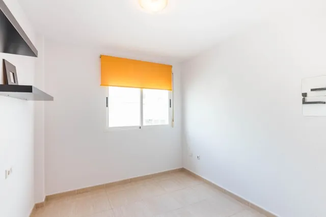 PISO EN ALCANTARILLA — 19