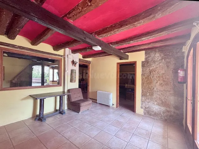 Masía catalana con encanto en entorno natural, lista para entrar a vivir o invertir como alojamiento rural — 29
