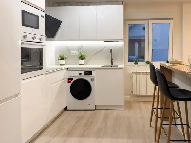 Piso reformado y luminoso de 2 habitaciones junto al campus del milán Oviedo — 7
