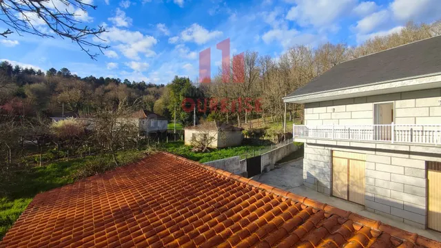 OPORTUNIDAD!!!: CHALET CON PARCELA Y AMPLIA TERRAZA SOLEADA  - foto 2