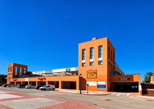 LOCAL COMERCIAL EN EL NOVO SANCTI PETRI — 3