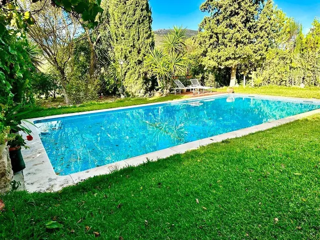 Casa con terreno 4 habitaciones 205m² en venta - Carcabuey - foto 2