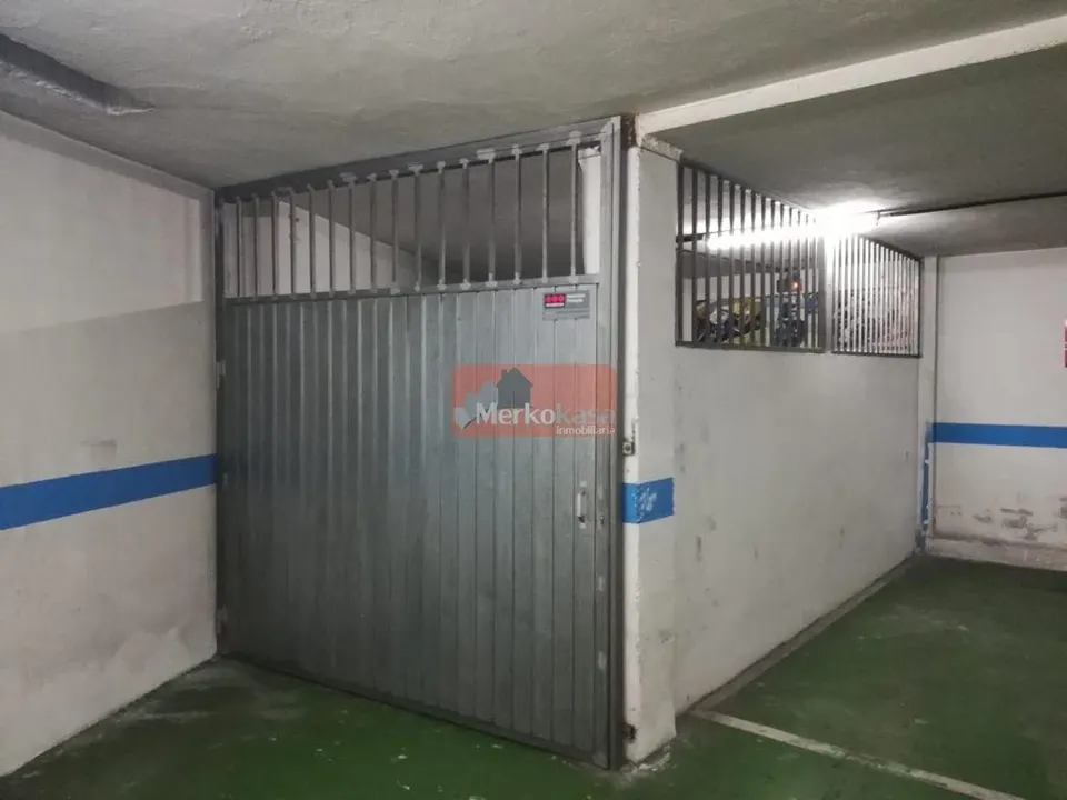 SE VENDE PLAZA DE GARAJE AMPLIA Y CERRADA EN MONTERO RÍOS