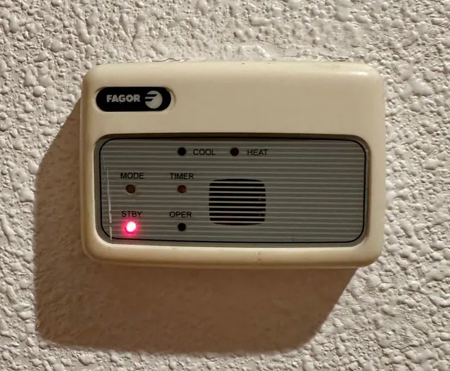 Se vende piso con garaje cerrado y terraza de 10 m2 en Torrevieja — 35