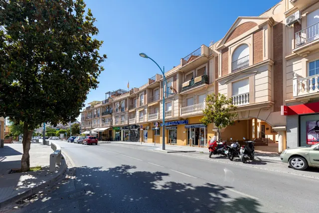 Ático Soleado con Gran Terraza en Esquina — 22