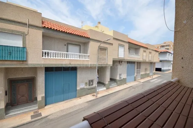 ¡Tu hogar ideal en Puebla de Vícar! ✨