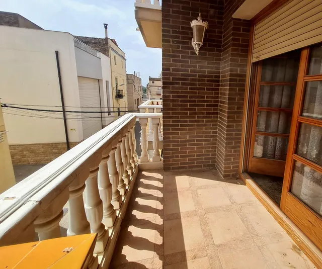 Casa de Pueblo. — 23