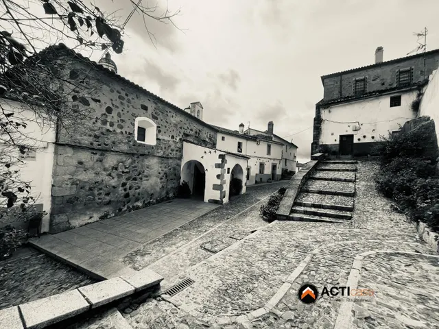 PRECIOSO APARTAMENTO REFORMADO EN PARTE ANTIGUA