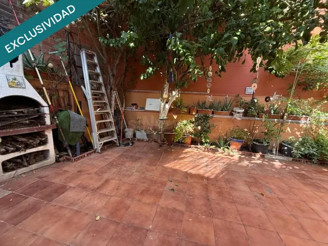 Tu nueva vida empieza con una  casa con espacio — 23