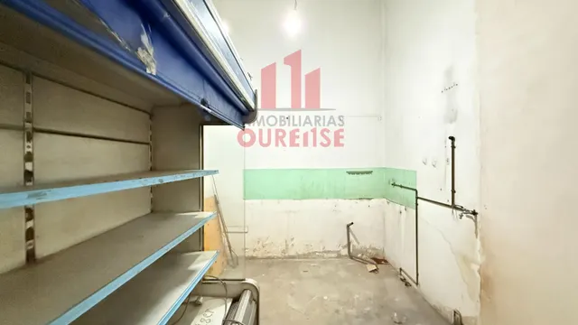 Se alquila local comercial cerca de la estación de tren. — 6
