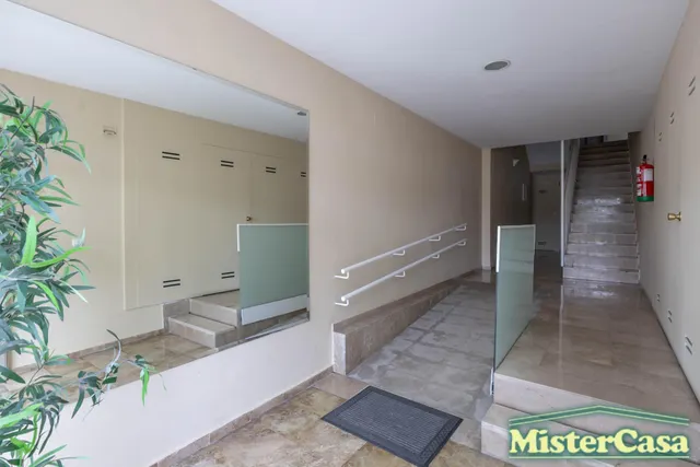 EXCLUSIVA. Zona norte. Ático Dúplex VPO. Terraza-solarium de 52m2. 4 dormitorios, 2 baños. Garaje. — 43