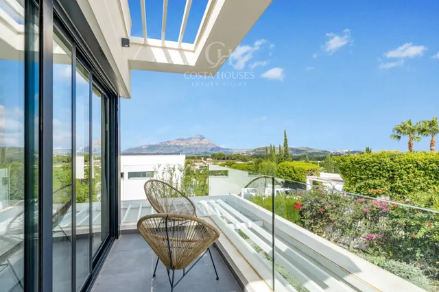 Villa aurena · arquitectura contemporanea, luz y calma mediterranea en javea — 4