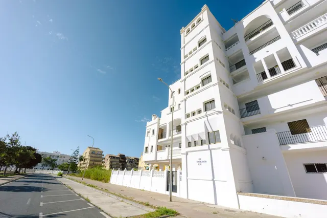 FANTASTICO PISO CON TERRAZA JUNTO AL MAR — 7
