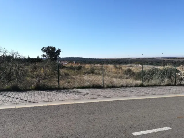 Urbis te ofrece una parcela en venta en Cuatro Calzadas, Salamanca. — 9