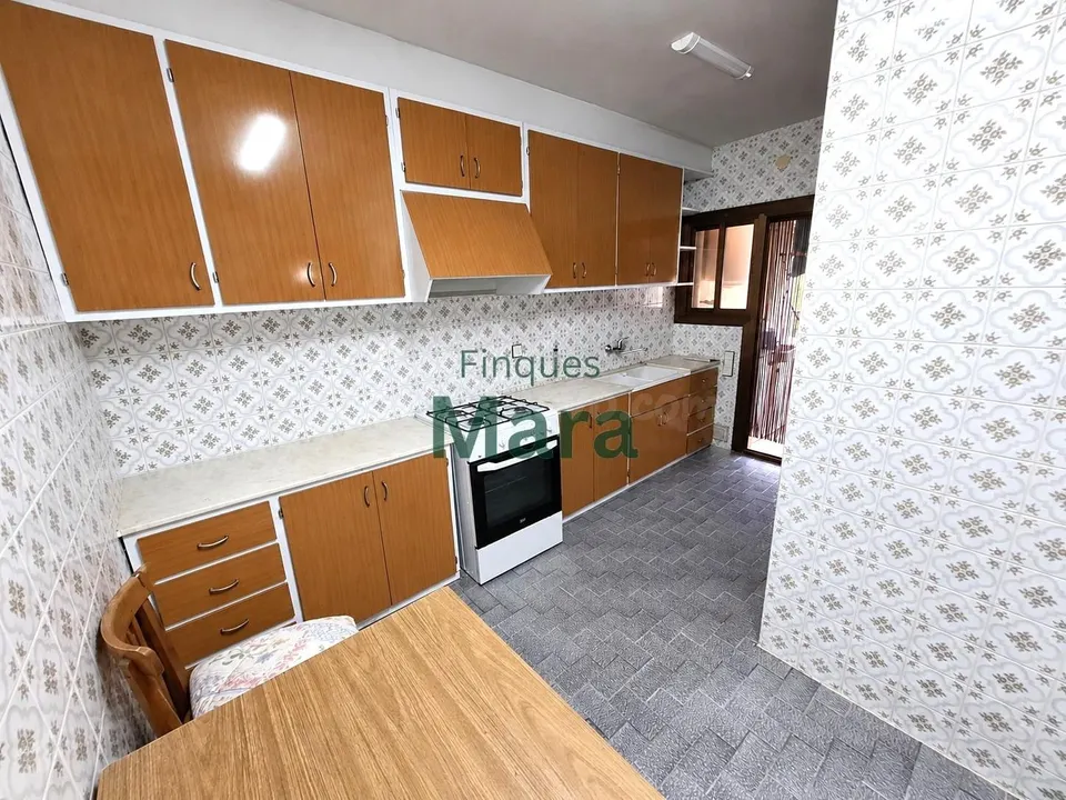 ¡¡un piso con muchísimo potencial y gran luminosidad en el barrio de marianao!!