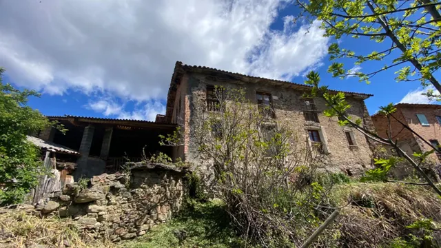 Gran Casa  para rehabilitar en pueblo tranquilo del pirineo — 39