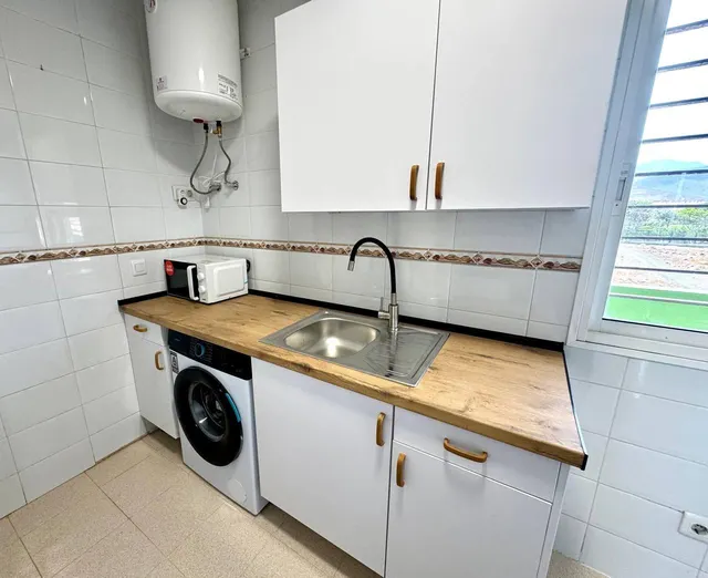 Habitación para chica en vivienda compartida en Vecindario — 6